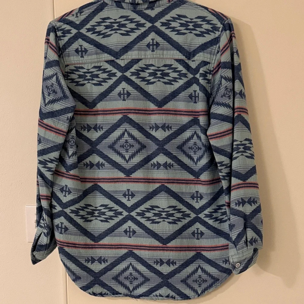 Faherty Patterned Button-Up Shirt - Picture 2 of 5